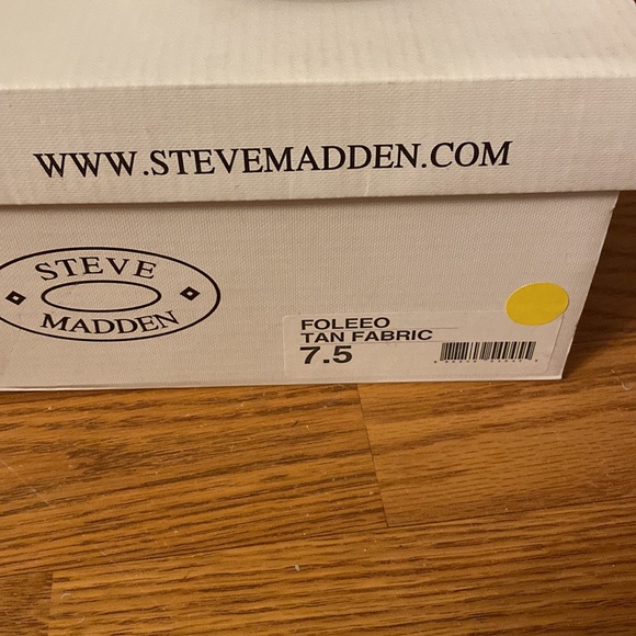 Steve Madden Shoes - Picture 3 of 3